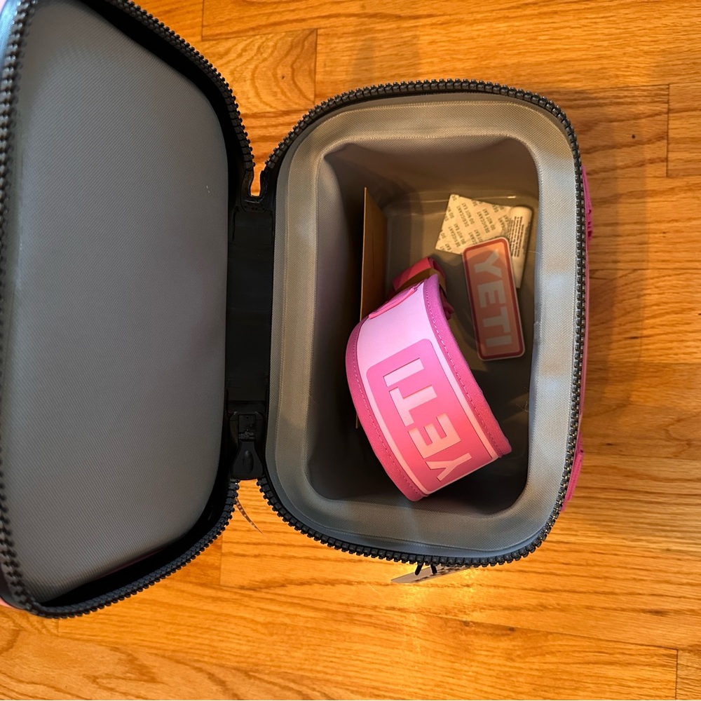 YETI Pink Hopper flip 8 cooler Lunch Box - Picture 7 of 8